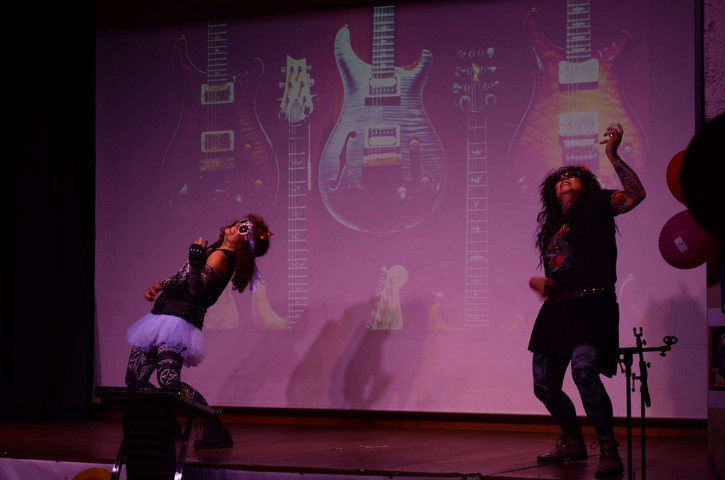 Image 5 : Air guitar